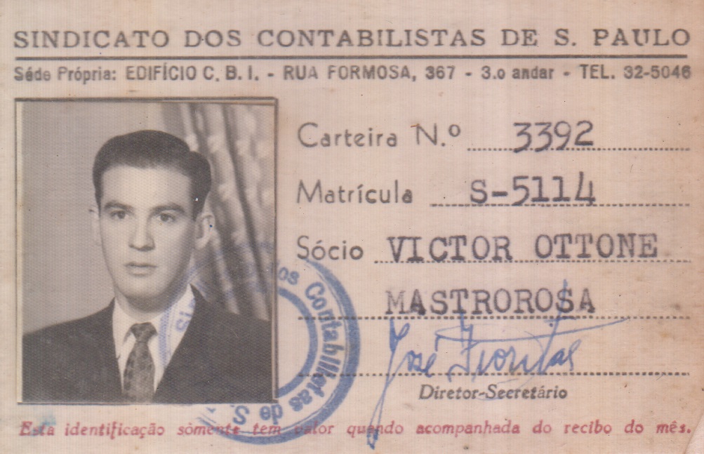 Carteirinha do sindicato.