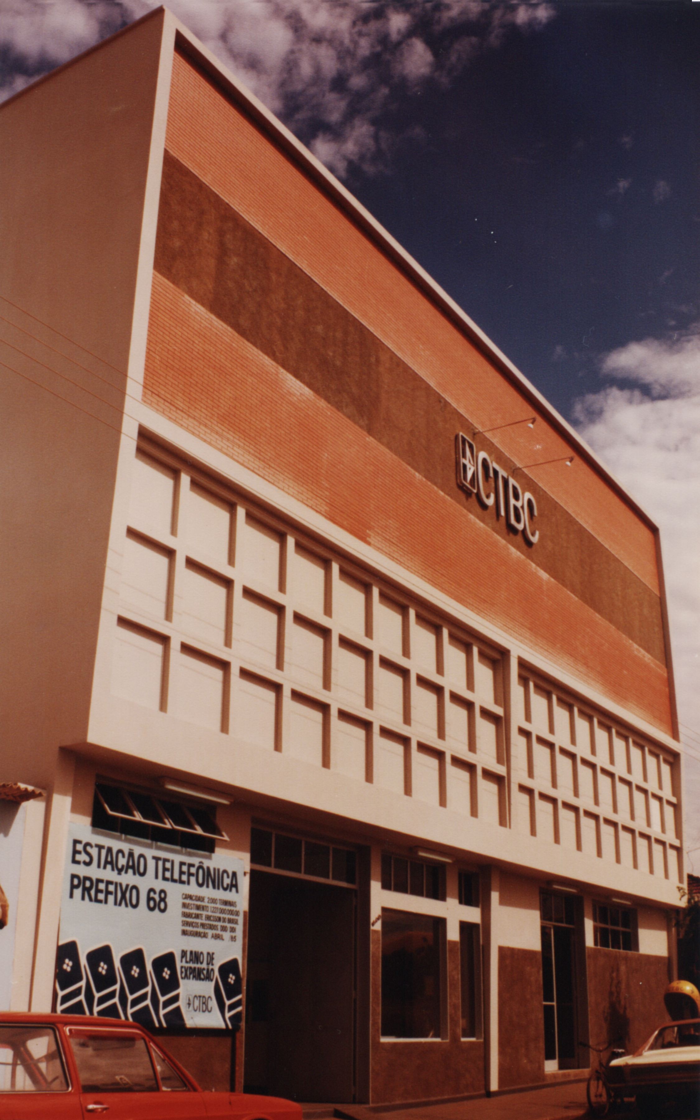 Fachada do segundo prédio da CTBC, inaugurado em 1984.