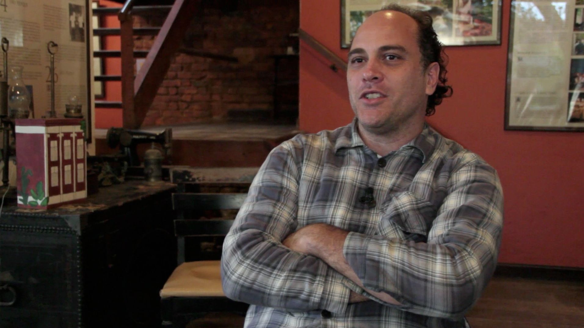 Uma inteligência anárquica