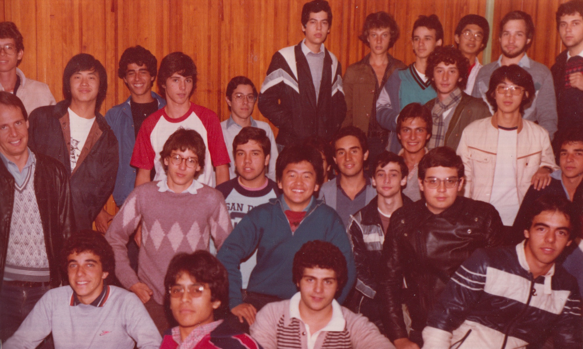 Foto do anuário do Colégio Bandeirantes, turma de 1981