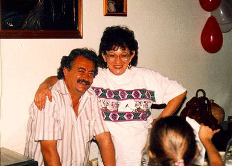 Festa do aniversário de três anos do filho de Maria Lucione. Na foto: Maria Lucione e Ildéu Araújo, o marido.