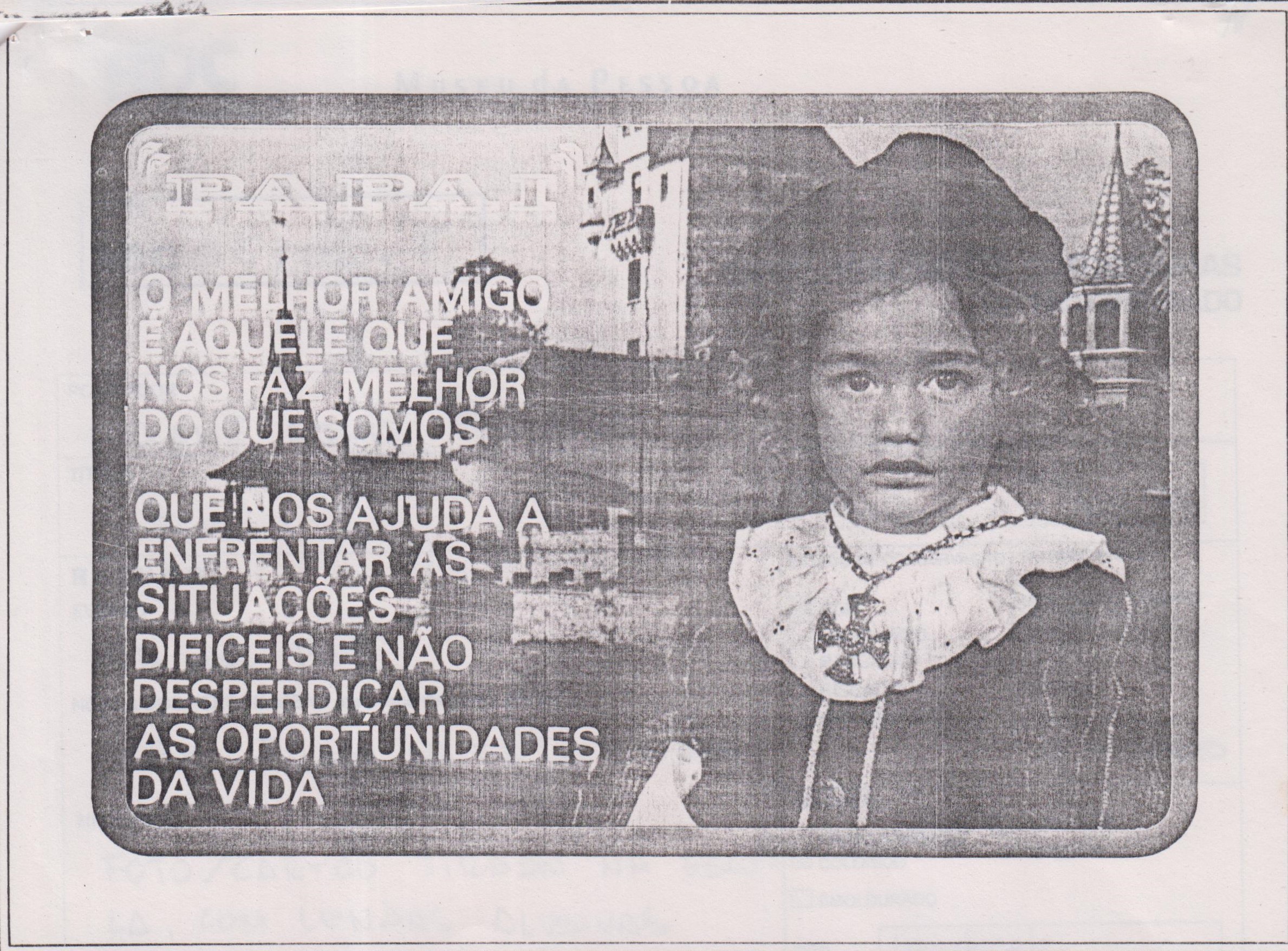Fotografia com portifólio tirada na escola, com lendas alusivas ao Dia dos Pais. As roupas de Alex, filho da entrevistada, foram provistas pelo estúdio fotográfico Diretriz Produções Fotográficas. Luciana tinha três anos.