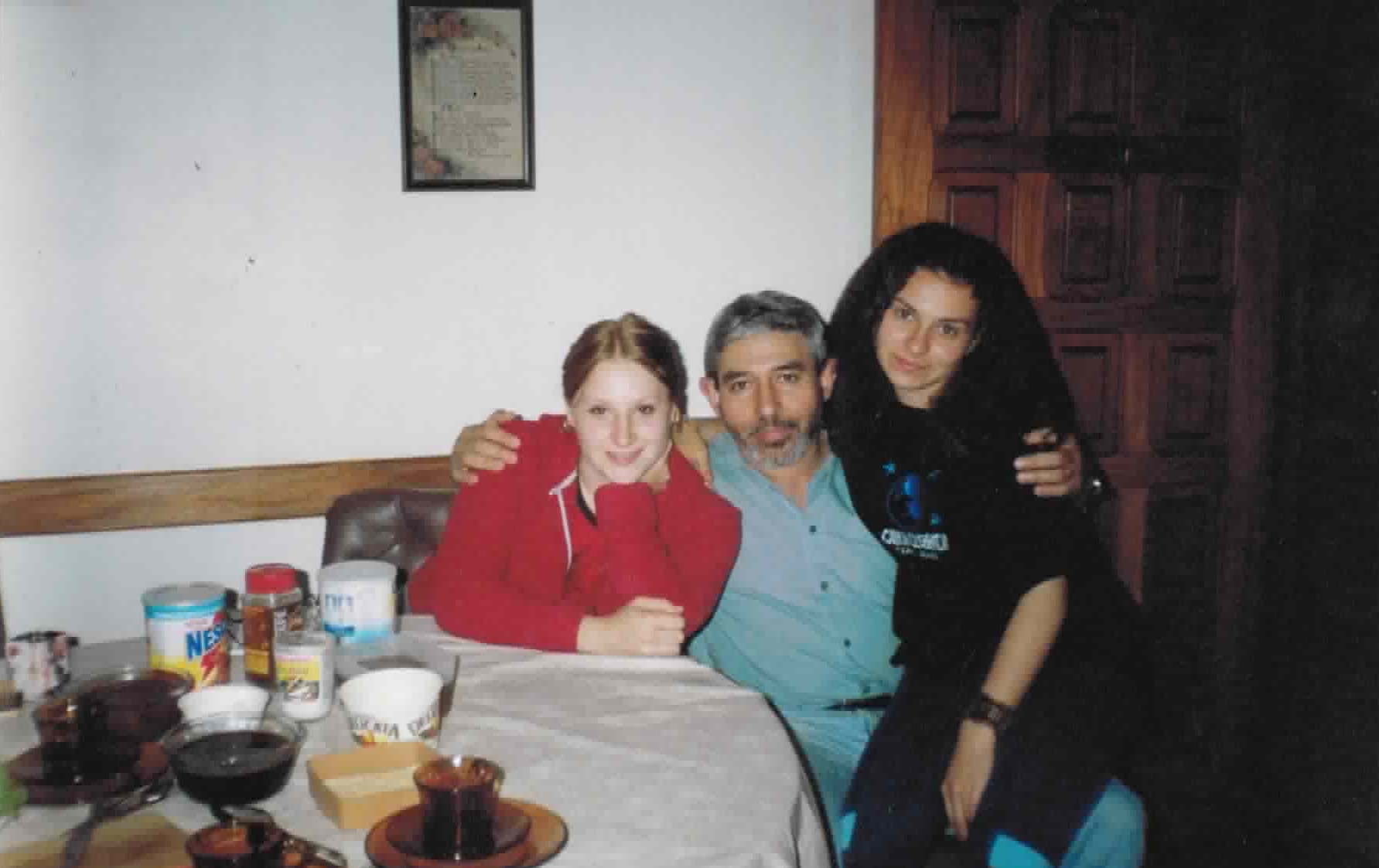 Intercambista canadense AFSer que a família de Bruna recebeu por nove meses. Da esquerda para a direita: Marion Anderson, Luiz Mello da Rosa (pai de Bruna) e Bruna