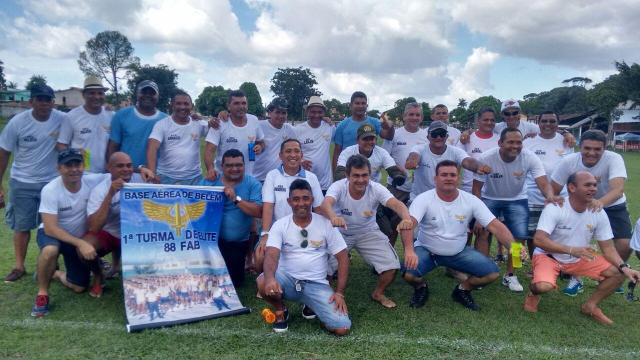Encontro anual de ex-soldados da Aeronáutica em 2015 no clube da SEDUC