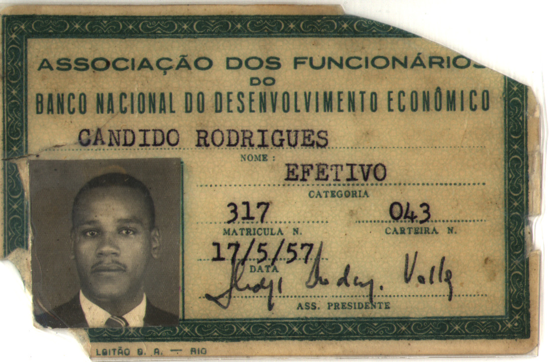 Carteirinha da Associação de Funcionários do BNDES, espécie de sindicato criada pelos próprios funcionários.