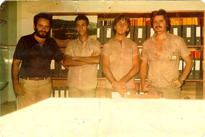 Foto tirada no prédio da Superintendência Geral de Carajás. Na foto (da esq. p/ a dir.): Adonias, Olinto, Aureo, Flávio Magalhães.