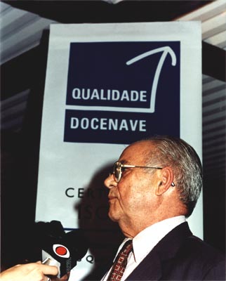 Henrique (Presidente da Docenave) em entrevista durante recepção do prêmio de Centificado ISO 9002 de Qualidade Total.