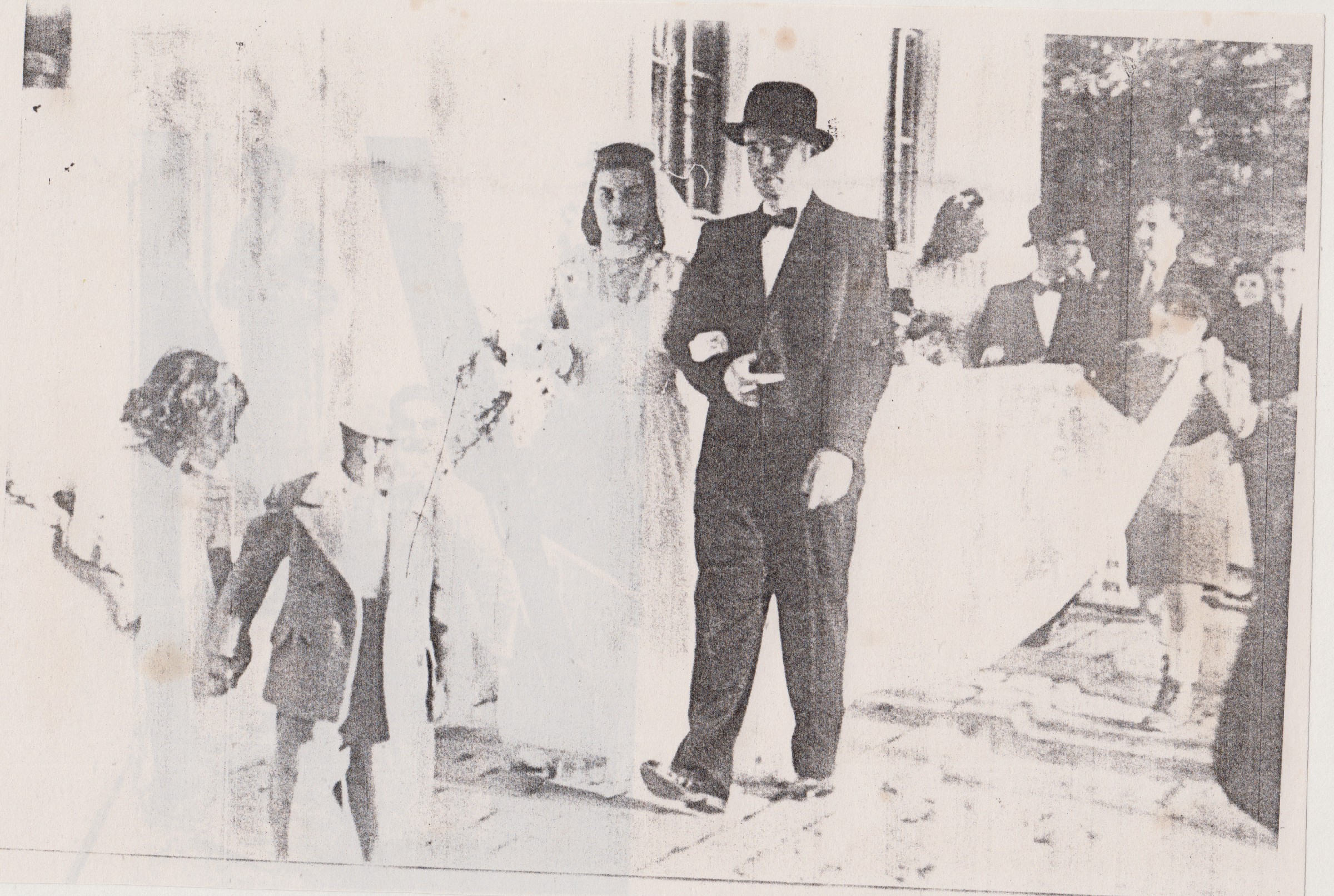 Cortejo do clube para a Sinagoga para a realização do casamento.