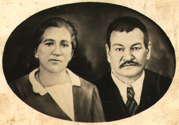 Foto de Emília e Manoel Cabral, avós maternos de Clarice. Araraquara, SP, década de 40.