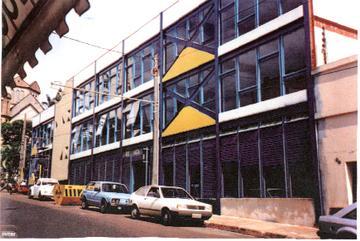Fachada da atual Casa Barbieri, na Rua São Bento, 622, esquina com a Av. Brasil. Araraquara, SP, 1994.