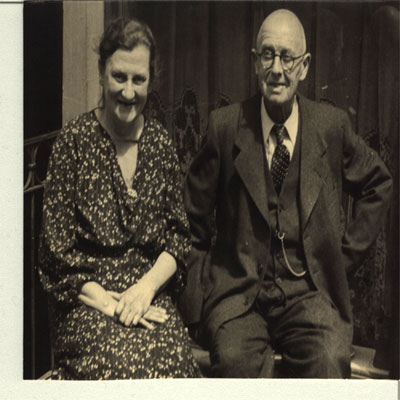 personagem: Hedwig and Maria Gronow<br>historia: These are my Great-grand-parents.  Their daughter married Guilherme Herzog and when to Santos, SP.<br>
