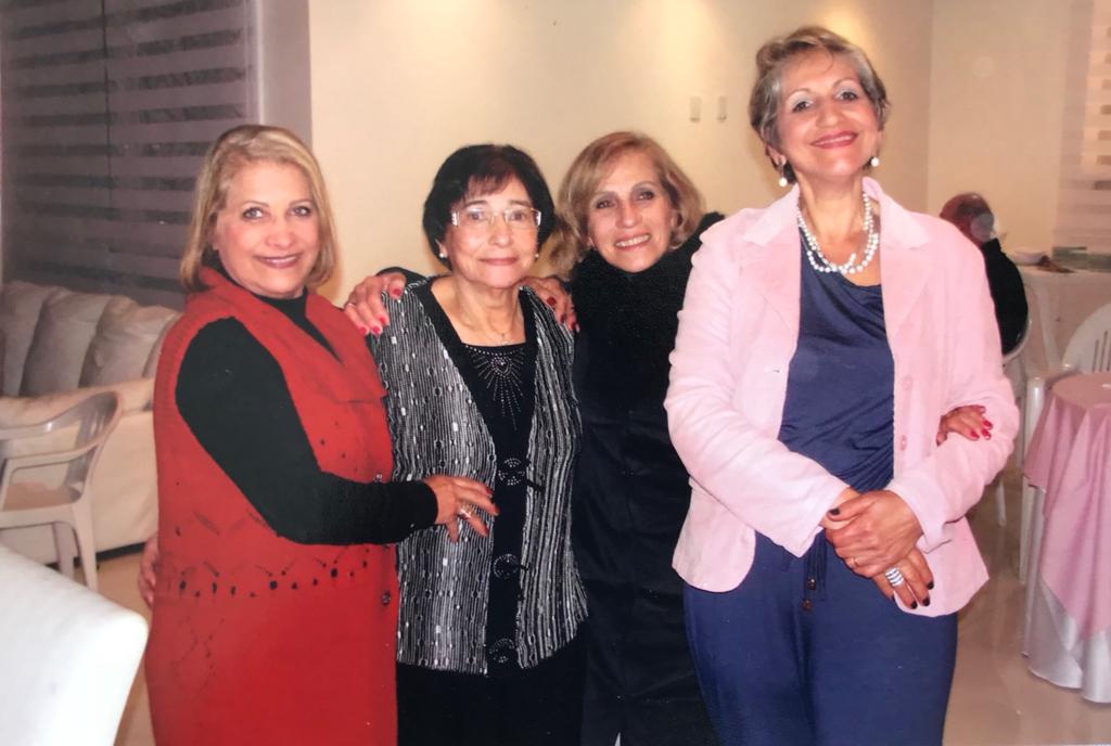 Festa de aniversário da mãe de Mariza