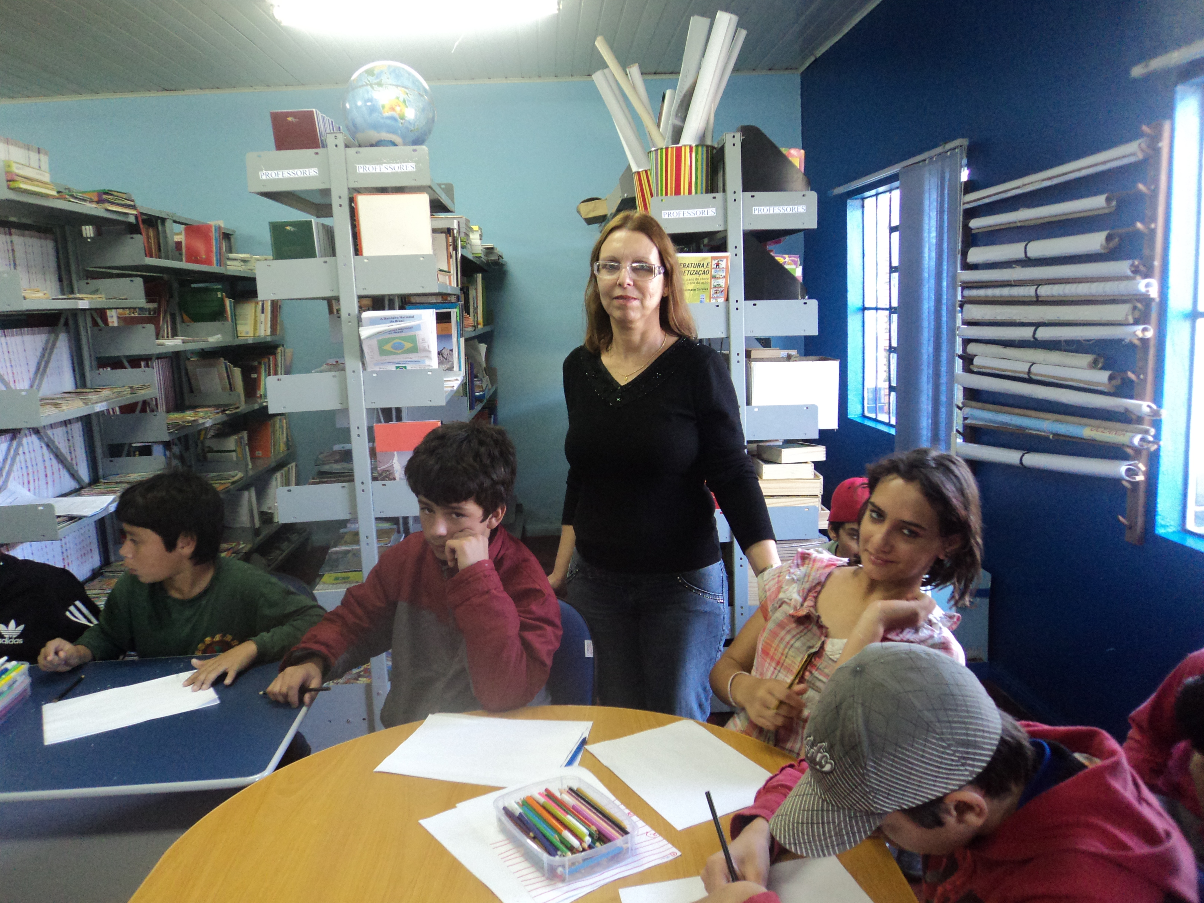 personagem: ALUNOS E PROFESSORA<br>historia: MOMENTO DA ENTREVISTA<br>