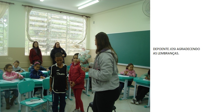personagem: PROFªDE ARTES THAMYRES SCARPA(vermelho),PROFª DA SALA ERICA  VITORIA (preto), DEPOENTE JOSIANE  E OS  ALUNOS.<br>historia: OS ALUNOS REPRESENTANDO A ESCOLAEMEB PROFª SYLVIA TEIXEIRA  DE CAMARGO SANNAZZARO