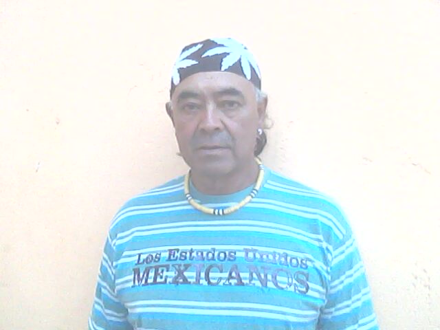 personagem: Seu Paca.<br>historia: Ele tirou para colocar no portal e no livro do depoente.<br>