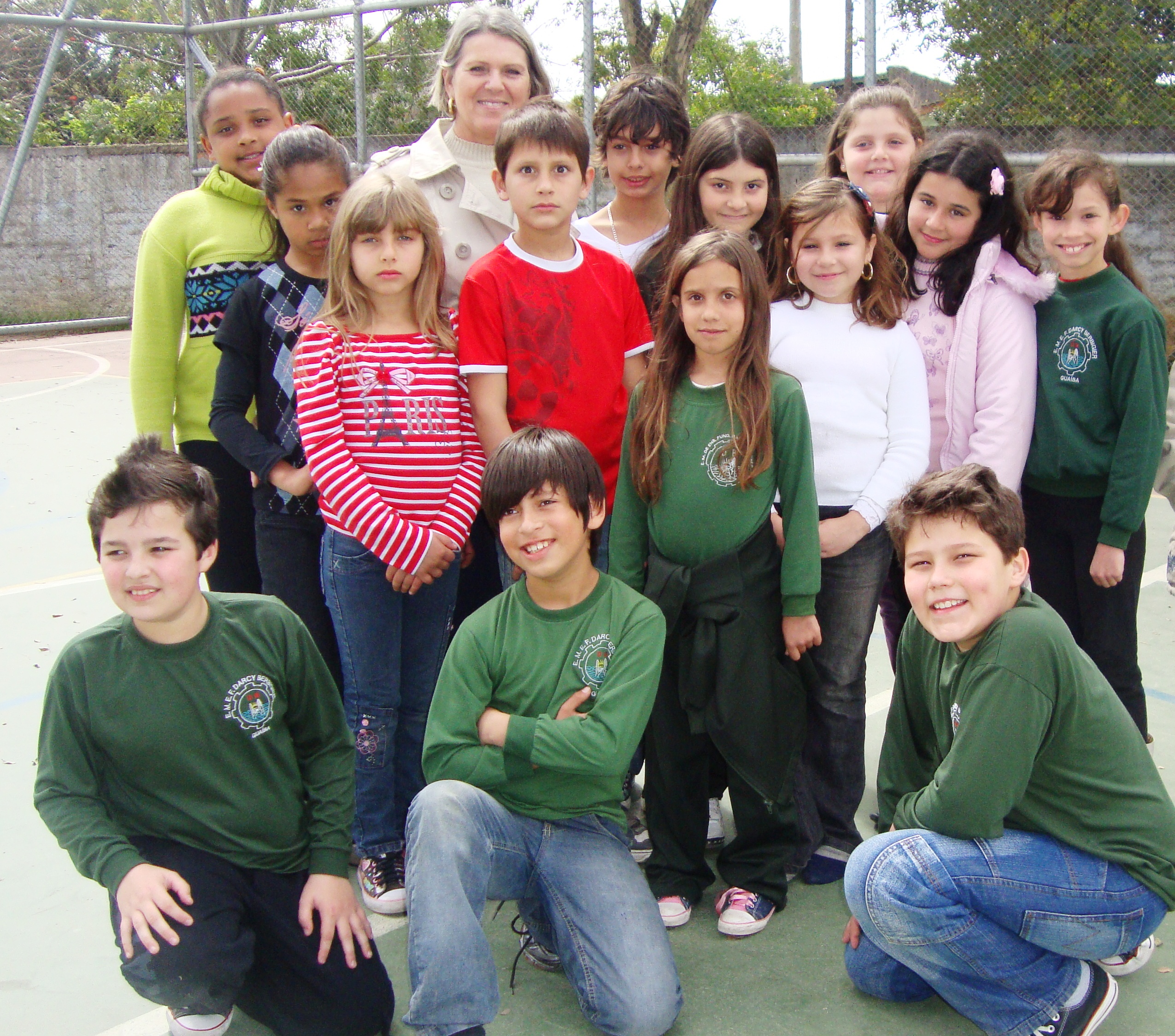 personagem: A entrevistada Alvaci Margaret Tolotti Silveira e a turma participante do projeto<br>historia: Outro momento da entrevistada com a turma participante do projeto.<br>