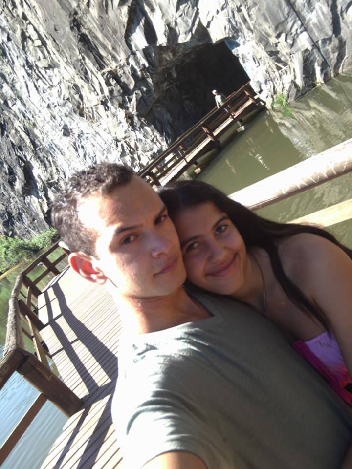 Nada melhor que estar do seu lado... Um Dia mais que lindo e perfeito pra sair e se divertir um pouco antes de voltar a rotina de antes... Espero que tenhamos mais dias assim de sair e ver lugares incríveis junto ainda com meu Namorado Carlos Dias que ficou meio machucado mais melhorou e conseguimos se divertir bastante... TE AMO