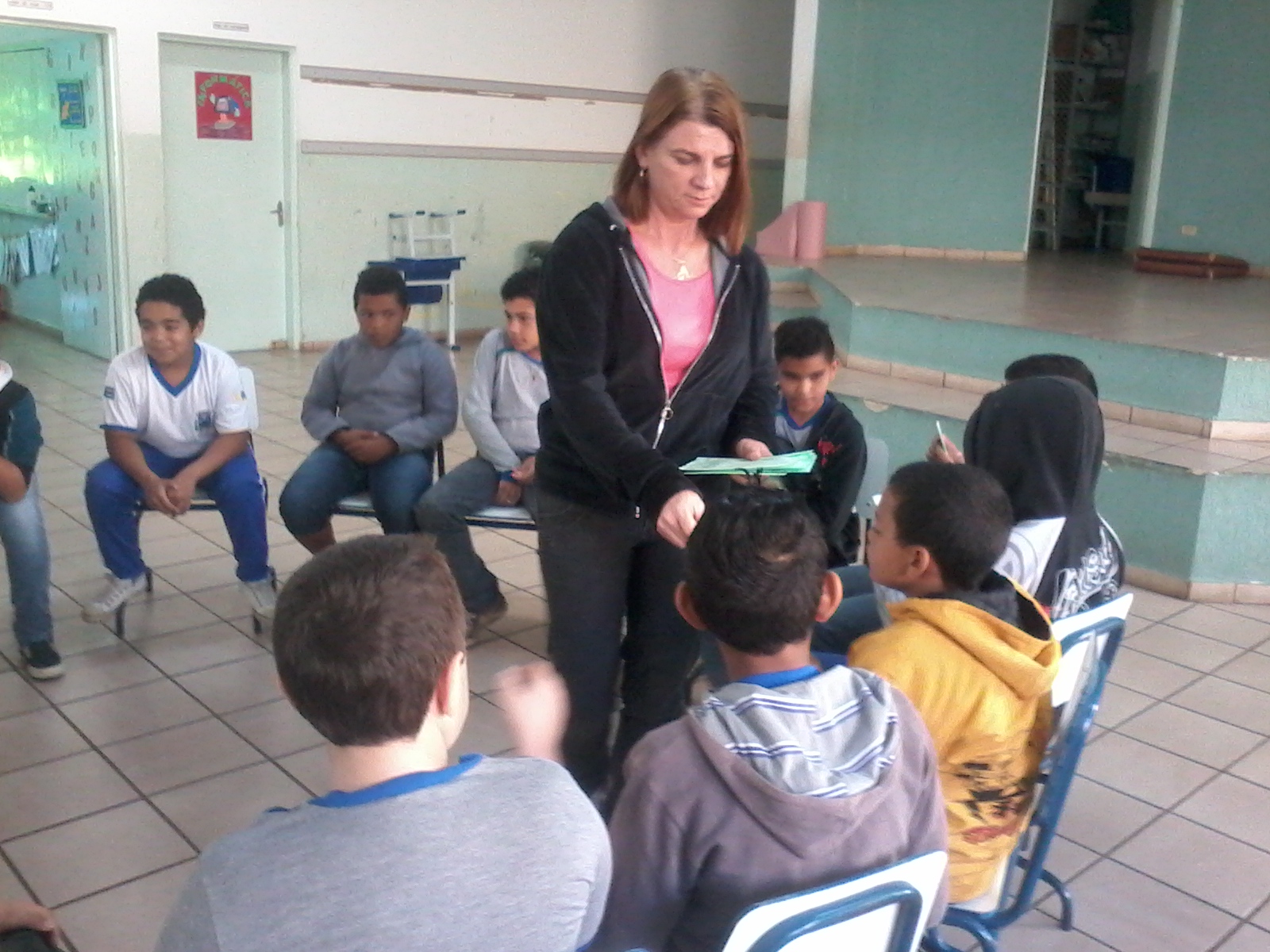 PROFESSORA ANEIDE E ALUNOS DO 5º ANO B