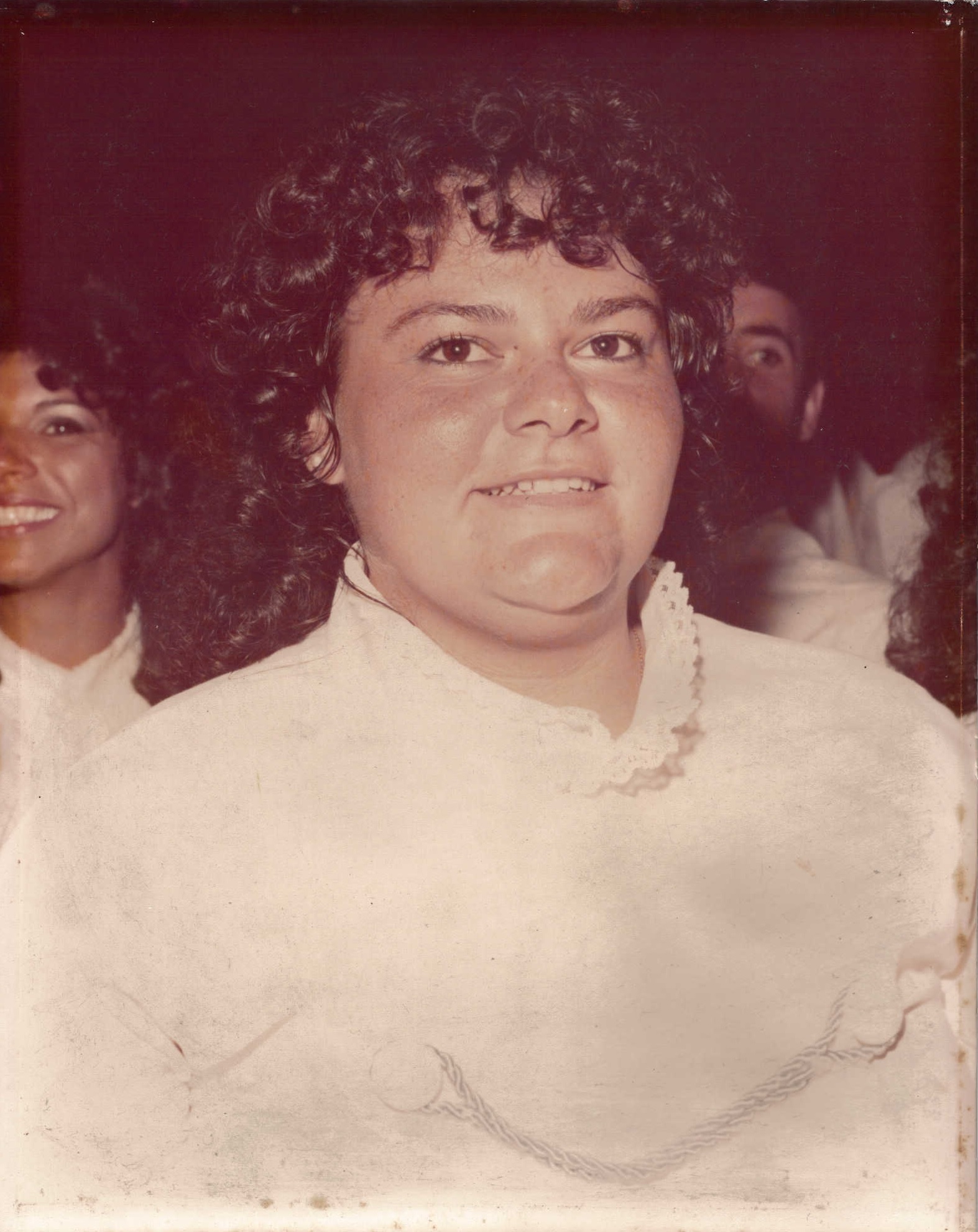 Foto de Rosângela em sua formatura do curso de Psicologia na FMU. Rosângela foi muito ativa na faculdade, foi eleita a presidenta da Comissão de Formatura e também a oradora da turma.