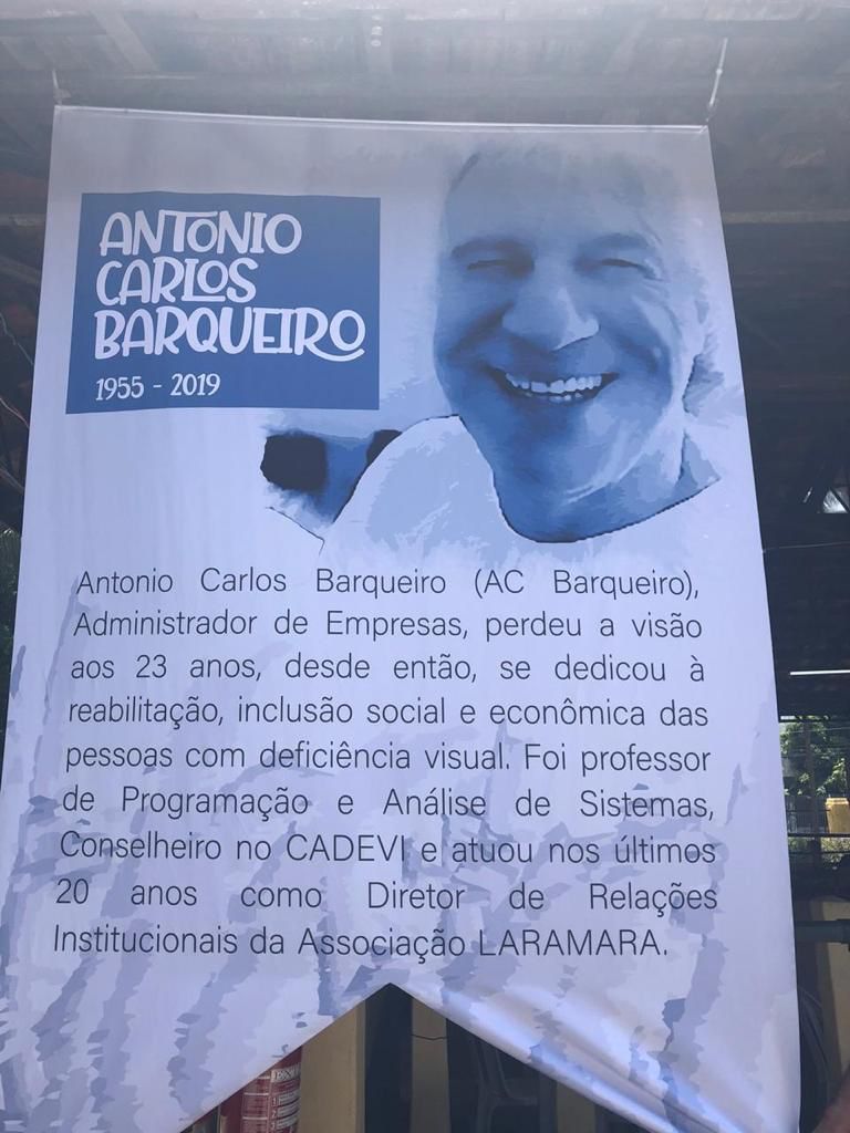 A Secretaria dos Direitos da Pessoa com Deficiência de São Paulo fez uma homenagem ao Antonio Carlos, marido de Rosângela, por todos os seus feitos na área de inclusão e reabilitação de pessoas com deficiência. O pôster foi colocado no Parque da Água Branca logo após o seu falecimento.