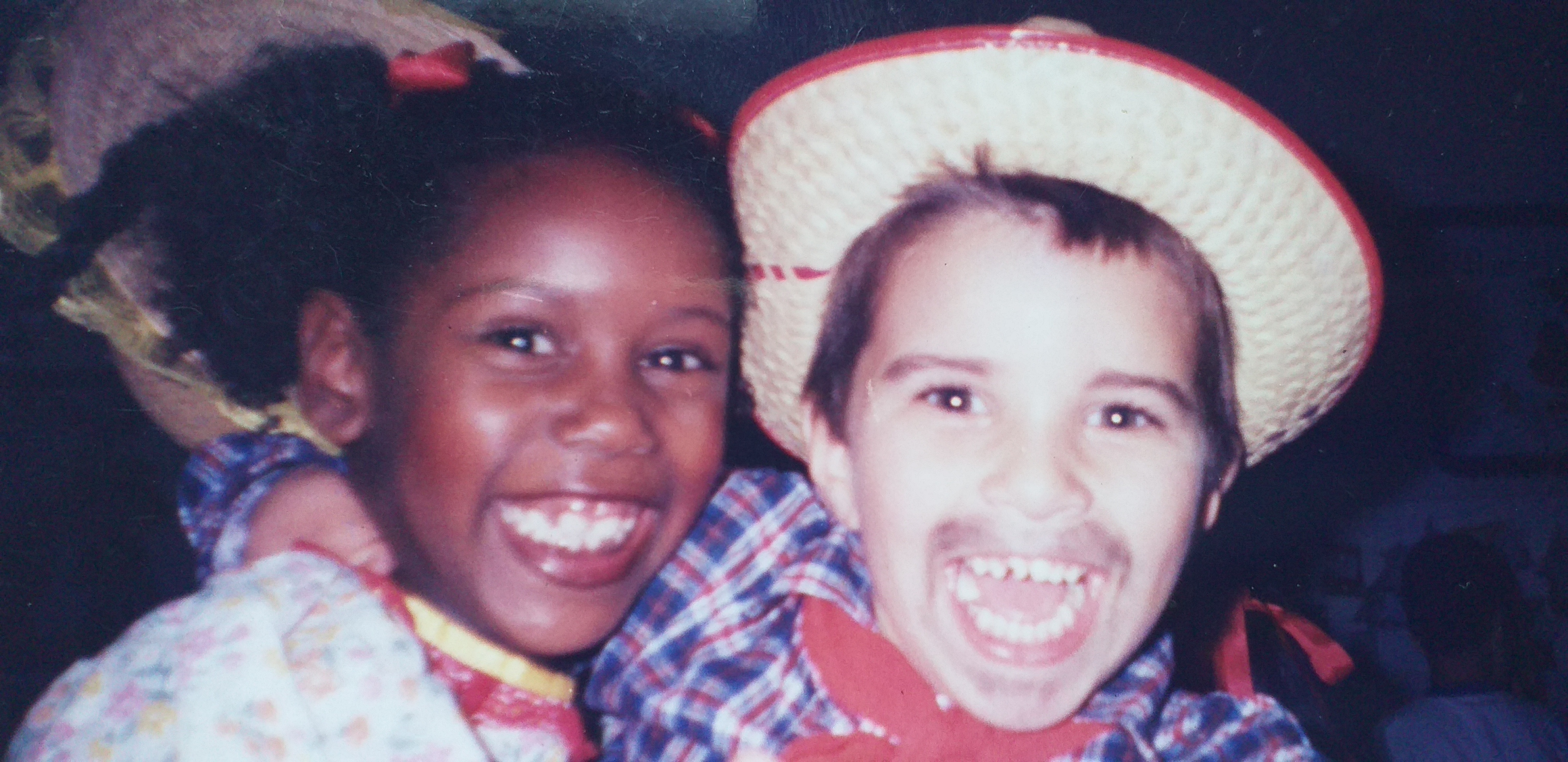 Registro da filha de Celso na festa junina da escola Ursinho Dengoso.