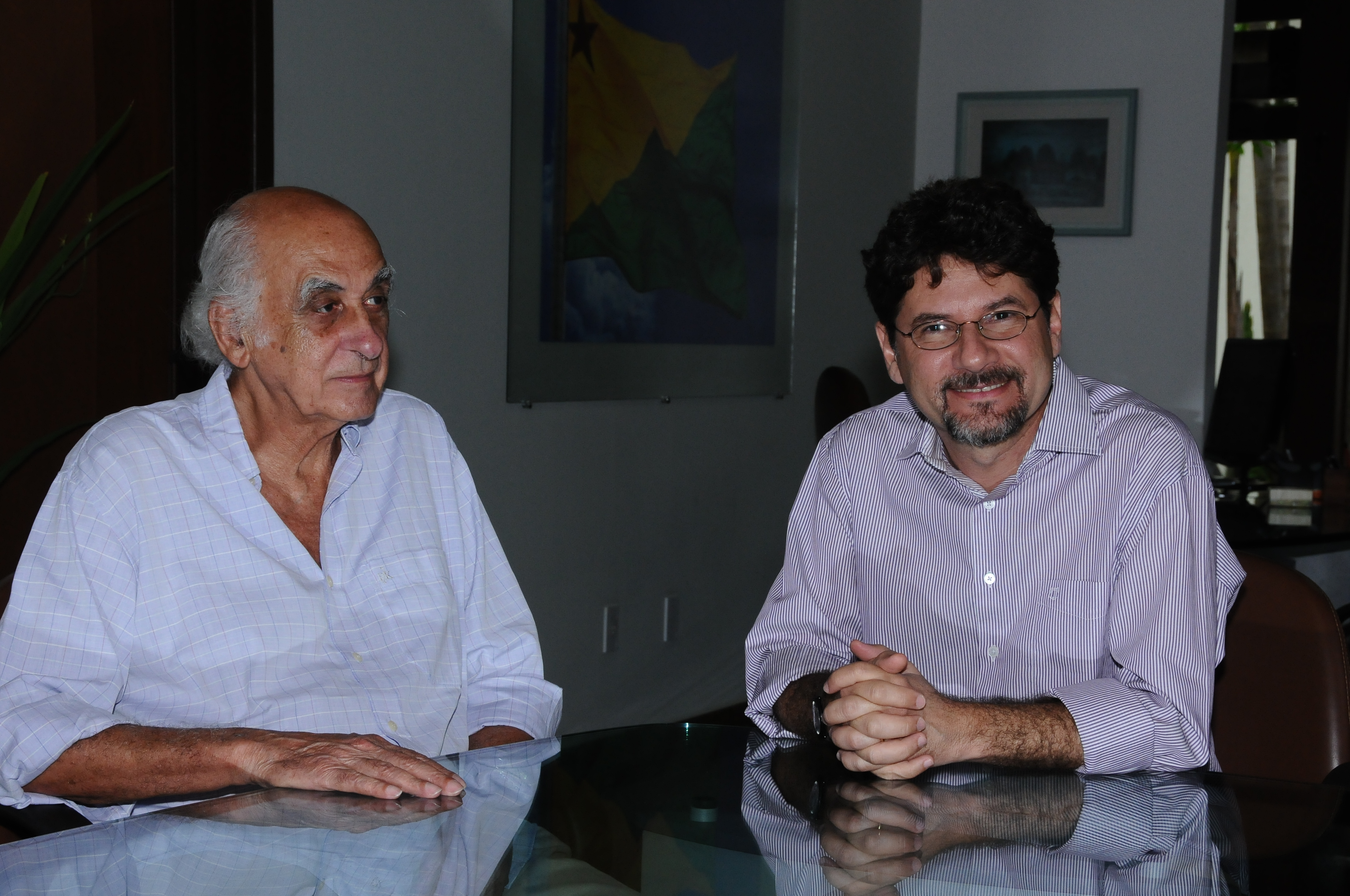 Binho Marques em encontro com o jornalista, escritor e acadêmico Zuenir Ventura.