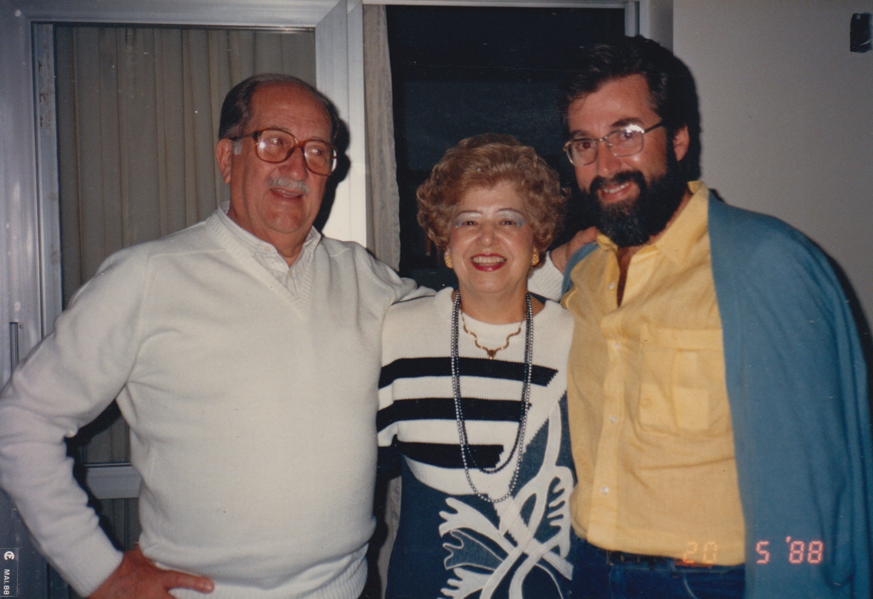 Com meus pais, Francisco e Azalia.