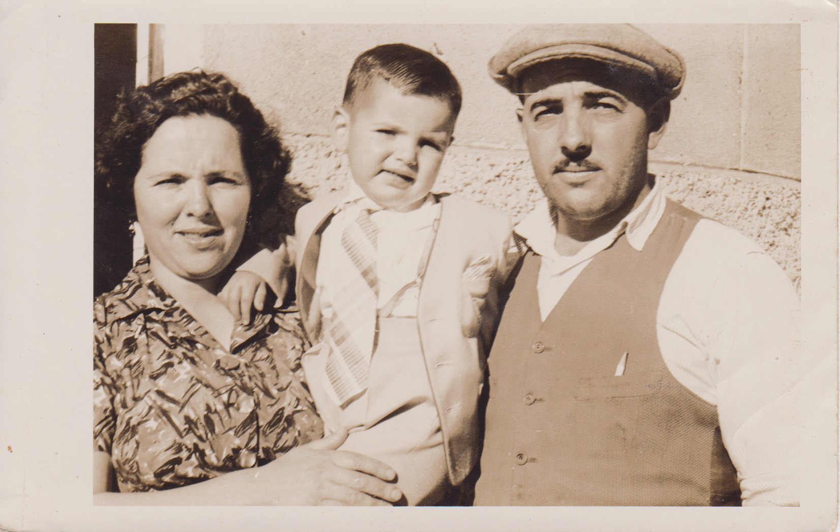 Pepe com a esposa e o filho.