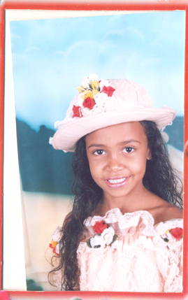 Fotografia da filha de José Raimundo, feita para presentear a mãe no dia das mães.