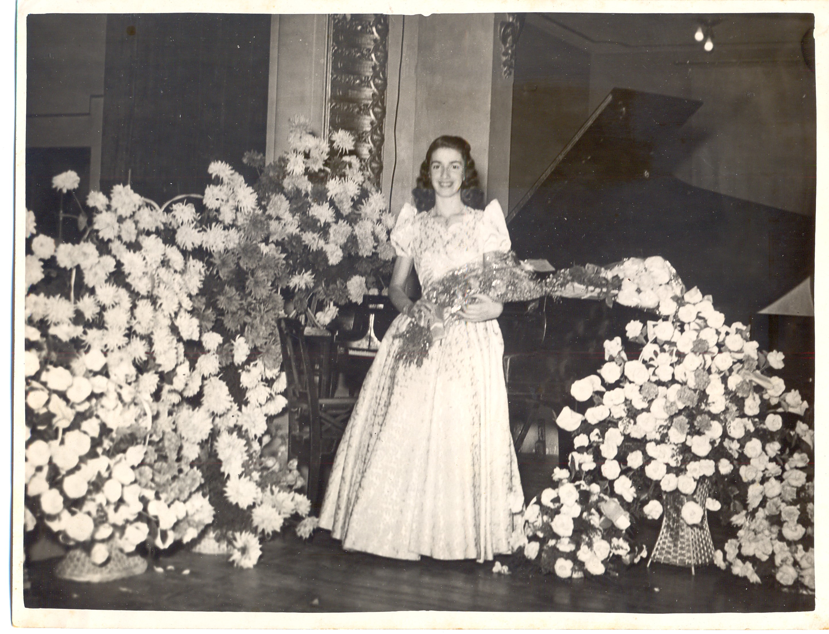 Zeila quando tocou piano no 4° Concerto de Saint-Saëns