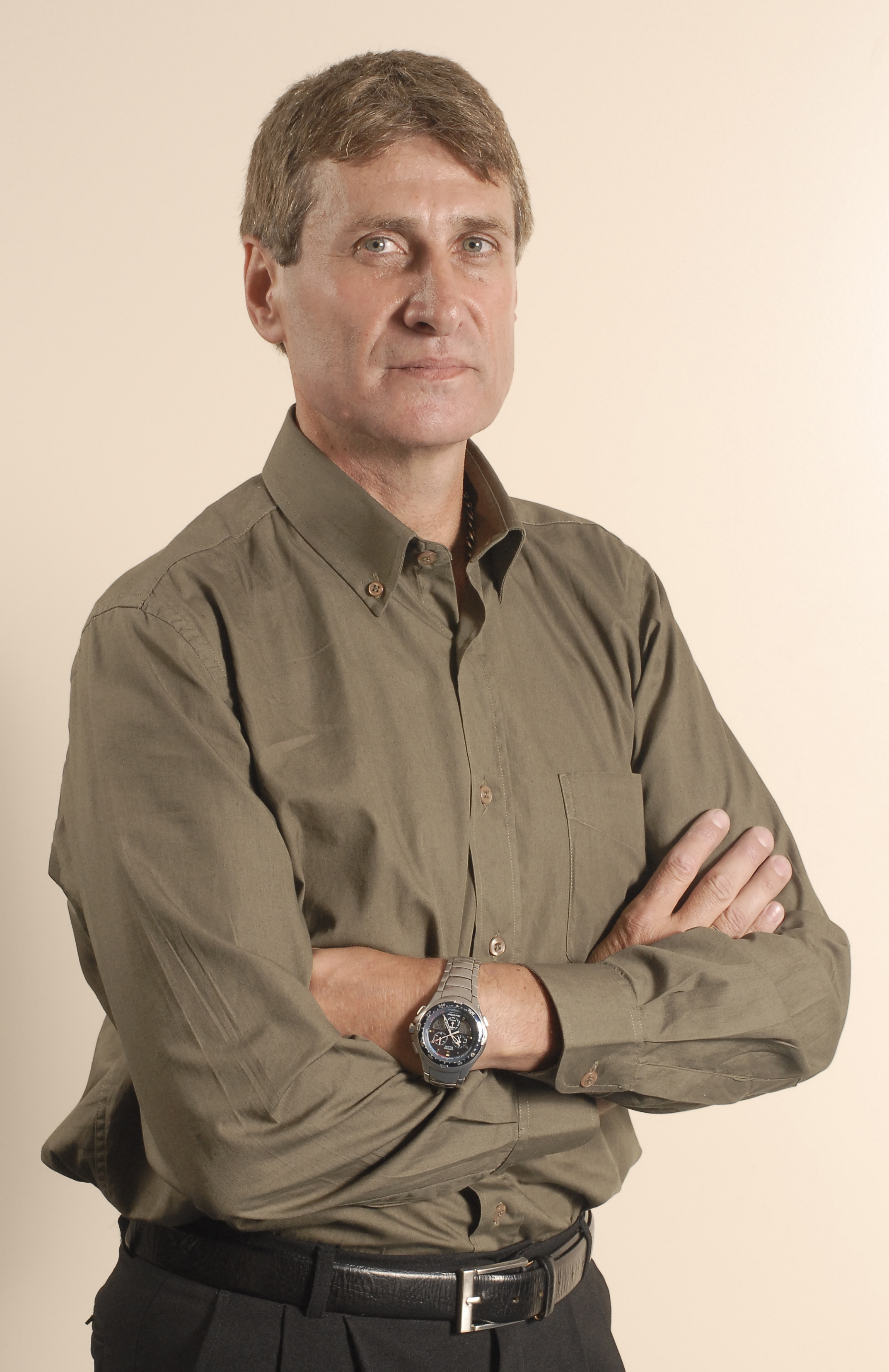 Marcas registradas e pedidos de registro em cerca de 93 países