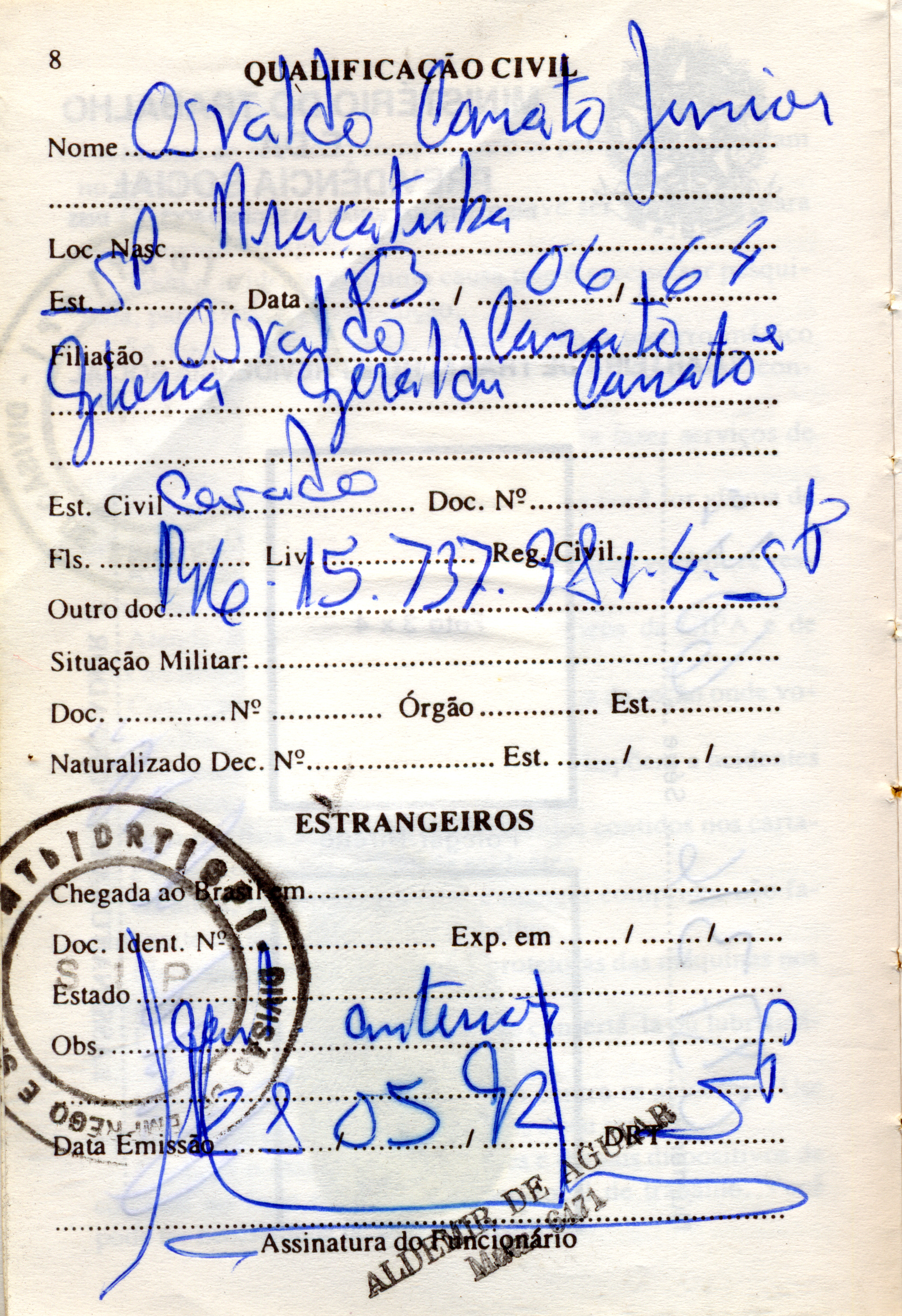Verso da carteira de trabalho de Oswaldo.
