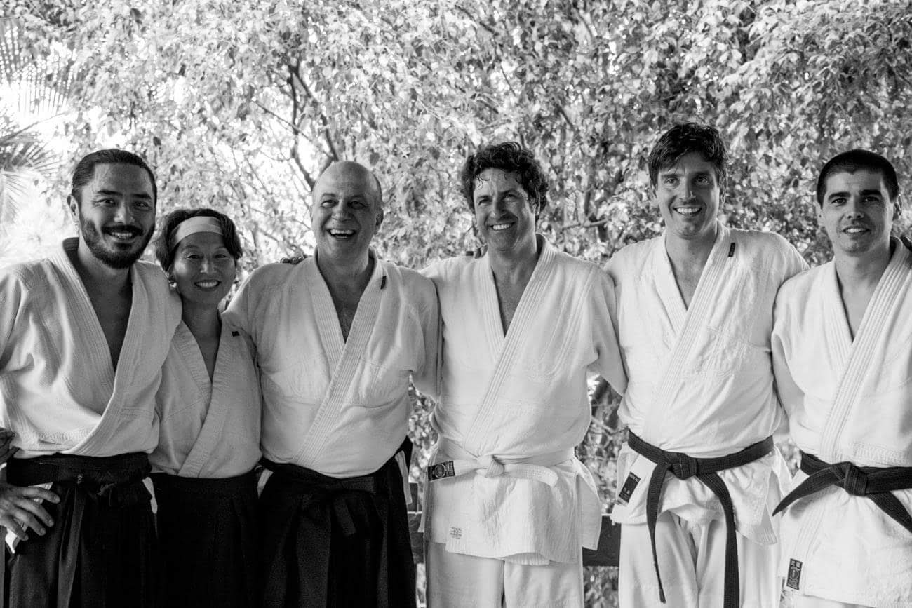 Entre amigos do Aikido em evento na Granja Viana. Vitor, Lilian, João, Marcelo e Guillermo.