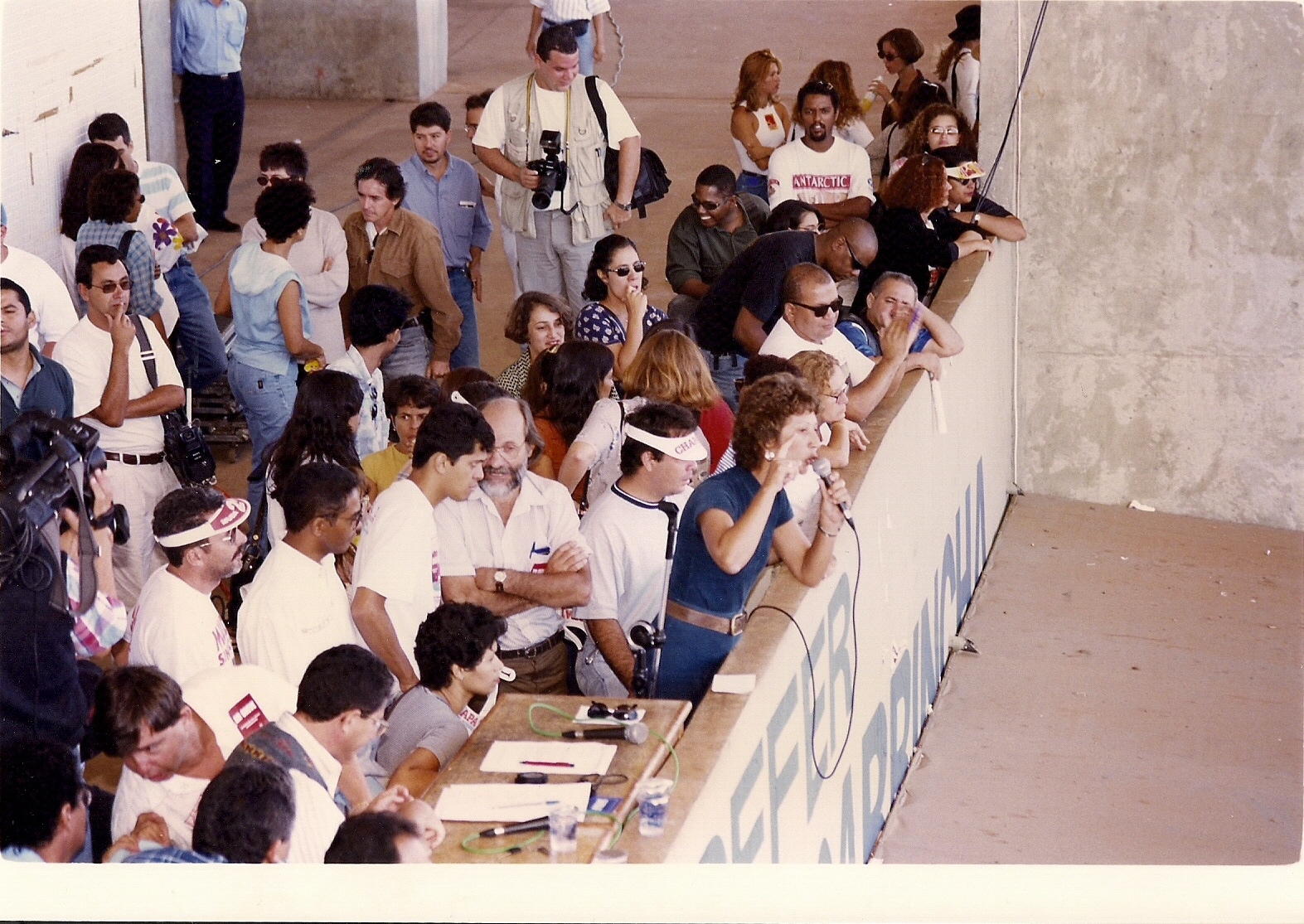 Rejane em fala na Campanha Salarial dos Professores, no estádio Mané Garrincha.