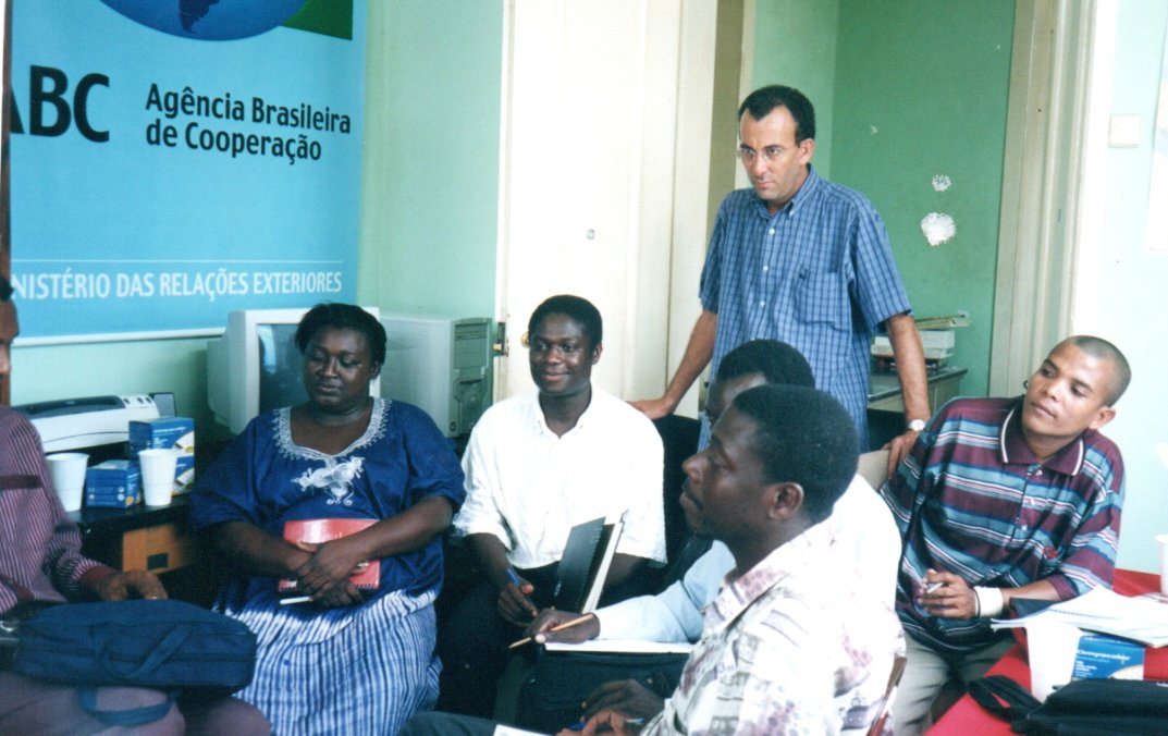 Não à precarização do ensino