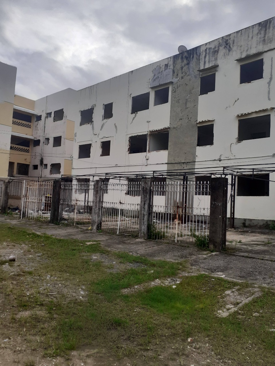 Prédio em que Elisa morava no Jardim Acácia no Pinheiro em Maceió Alagoas, Bloco 10.