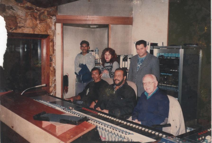 Música na minha casa é 24 horas