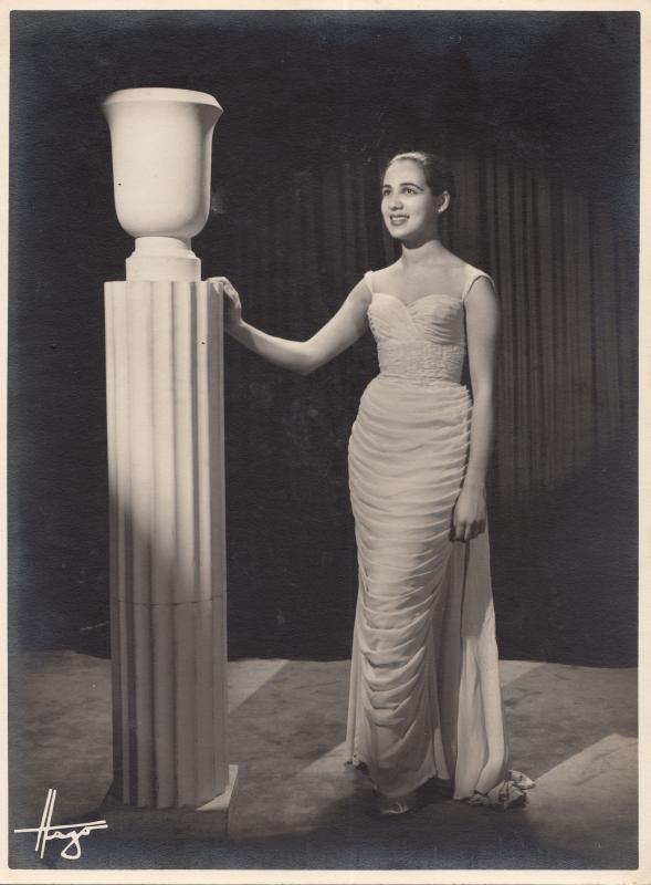 À frente, mas bem dentro do seu tempo