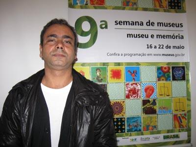 Uma visão crítica sobre museus e bibliotecas