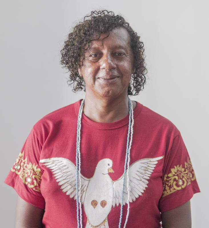 Bianca Nunes do Espírito Santo: Guardiã do Divino