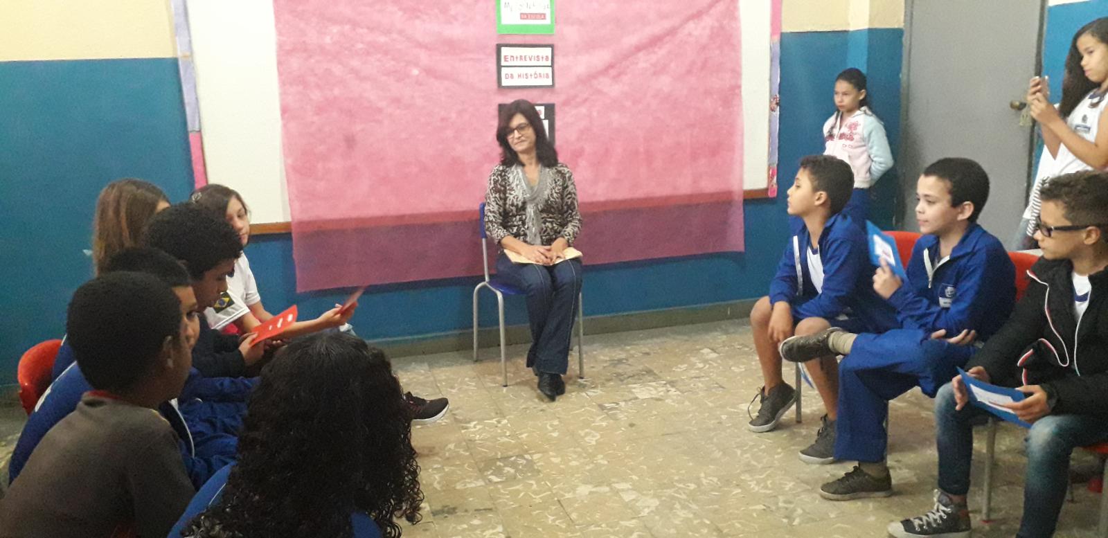 Rosana contando e encantando em Mesquita