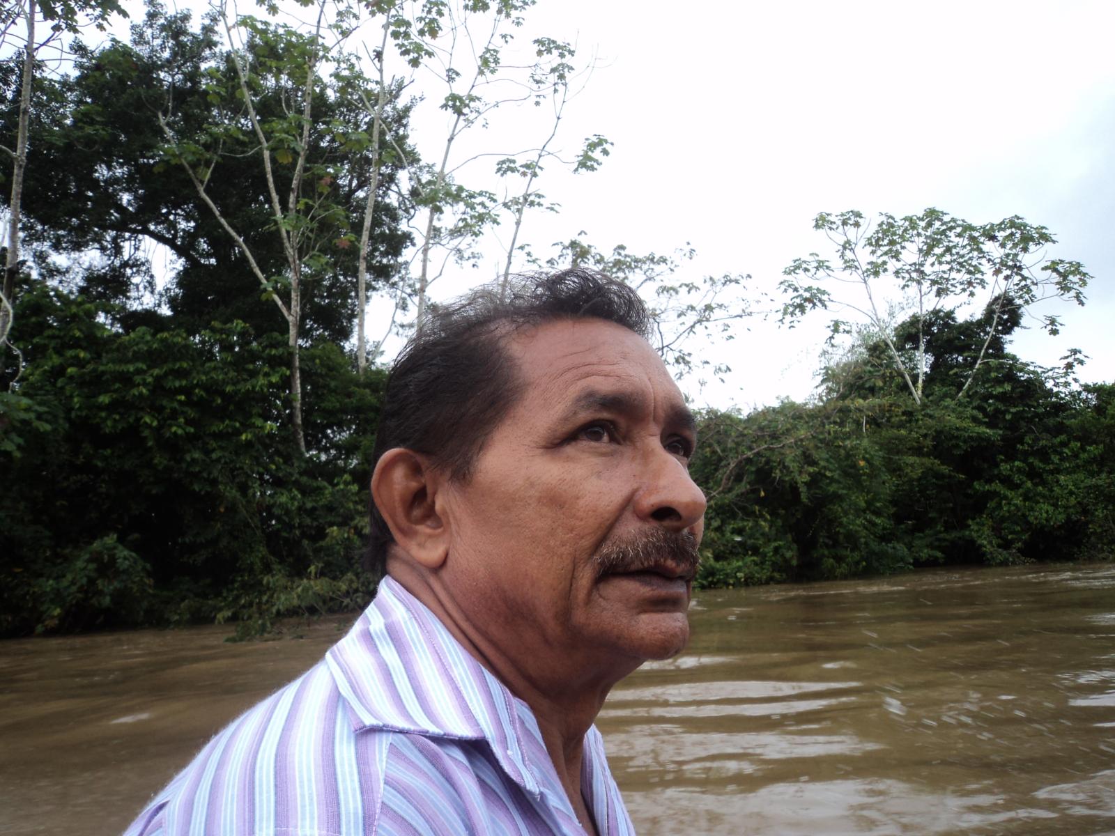 Um "guarda da malária", um cidadão determinado.