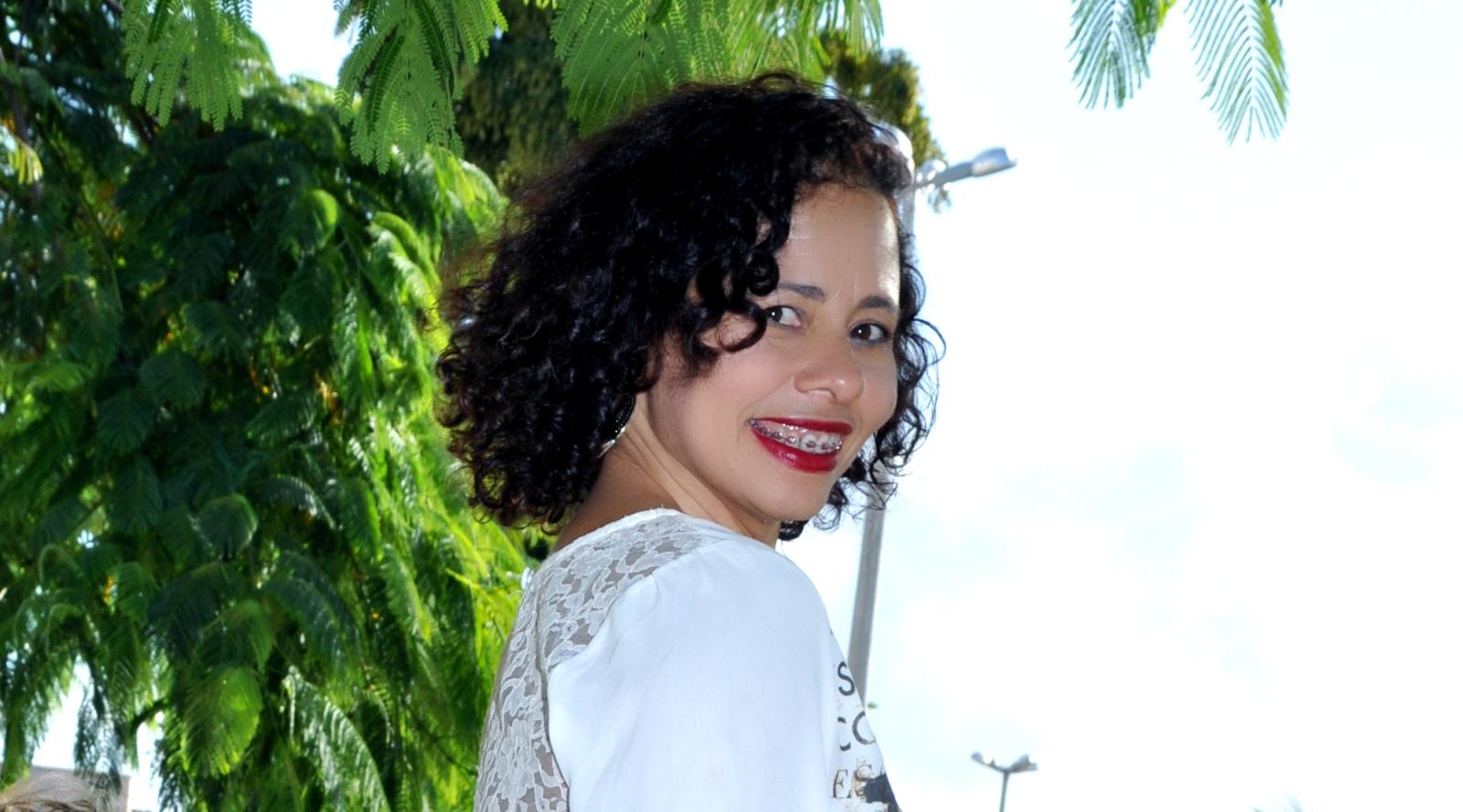 Travessias e aprendizagens dos sentidos construídos por uma professora que escolheu ser pesquisadora