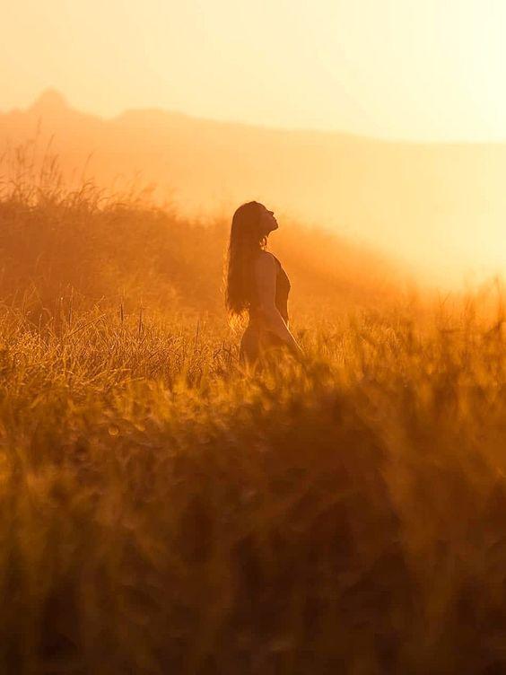 A escuridão supera - Alexis Karpouzos