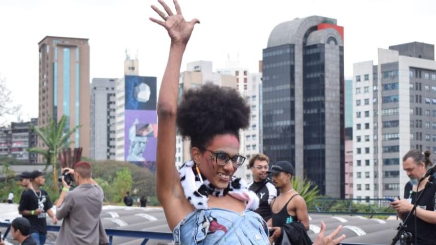 Em busca da transcestralidade