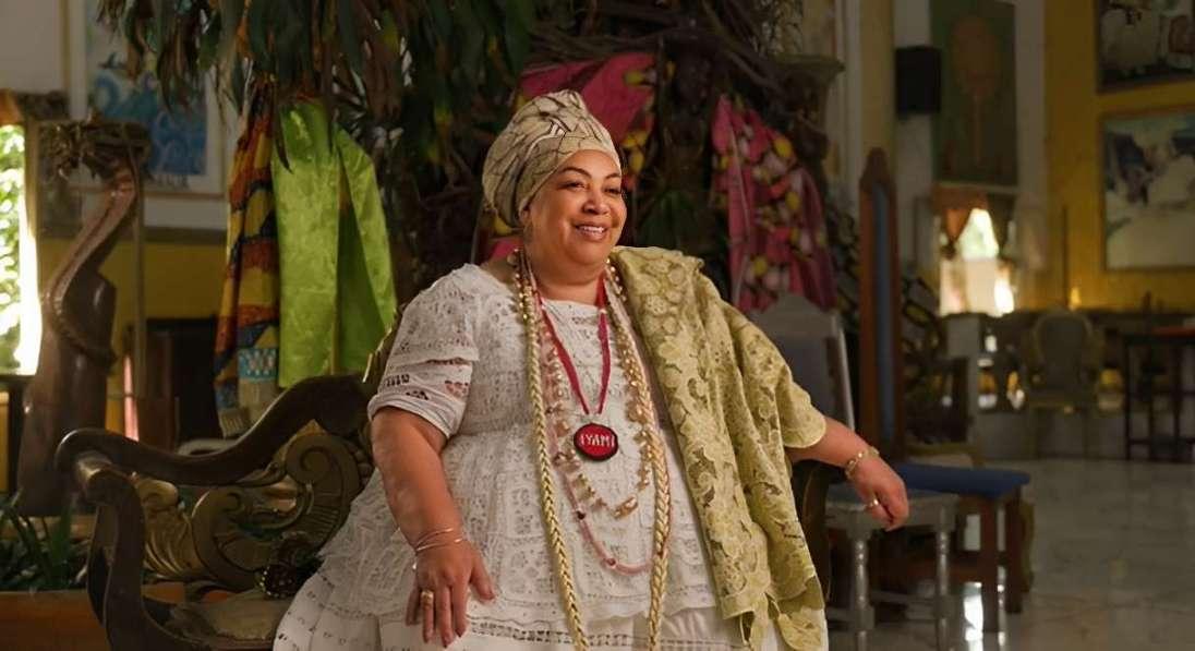 O Coração de Oxum: A vida e a missão de Mãe Carmen