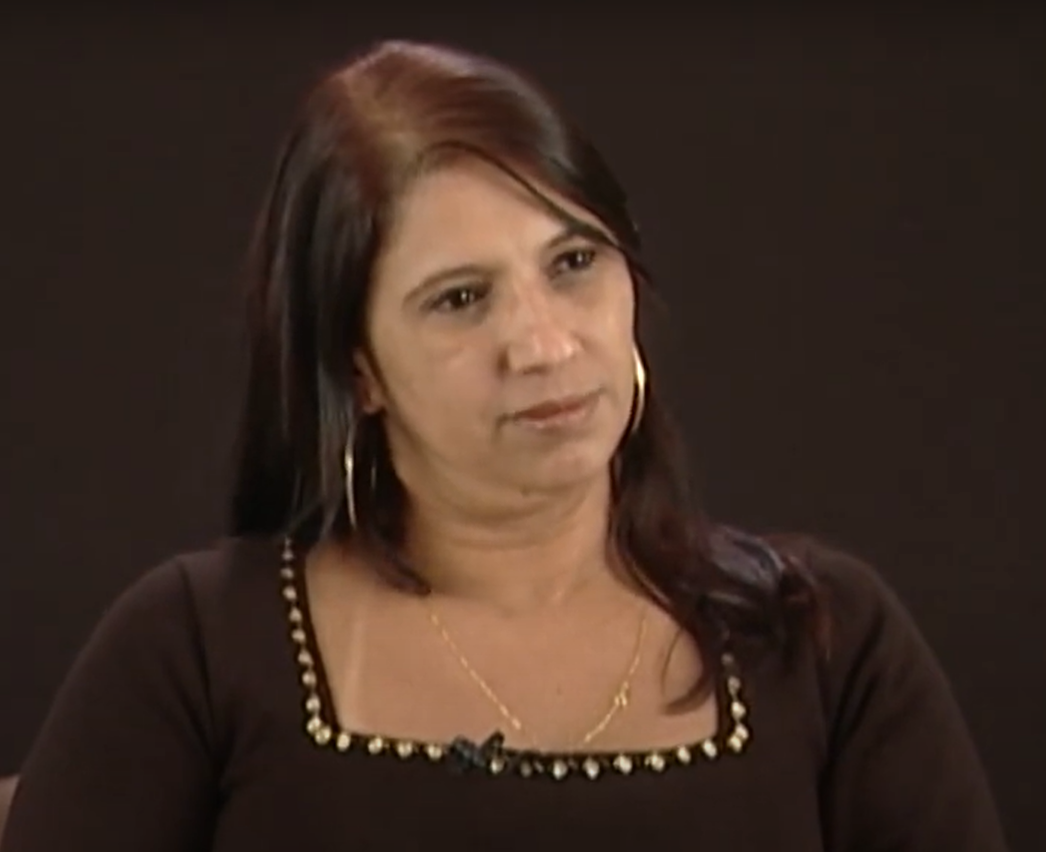 Nem que seja um pouquinho tem a minha contribuição ali