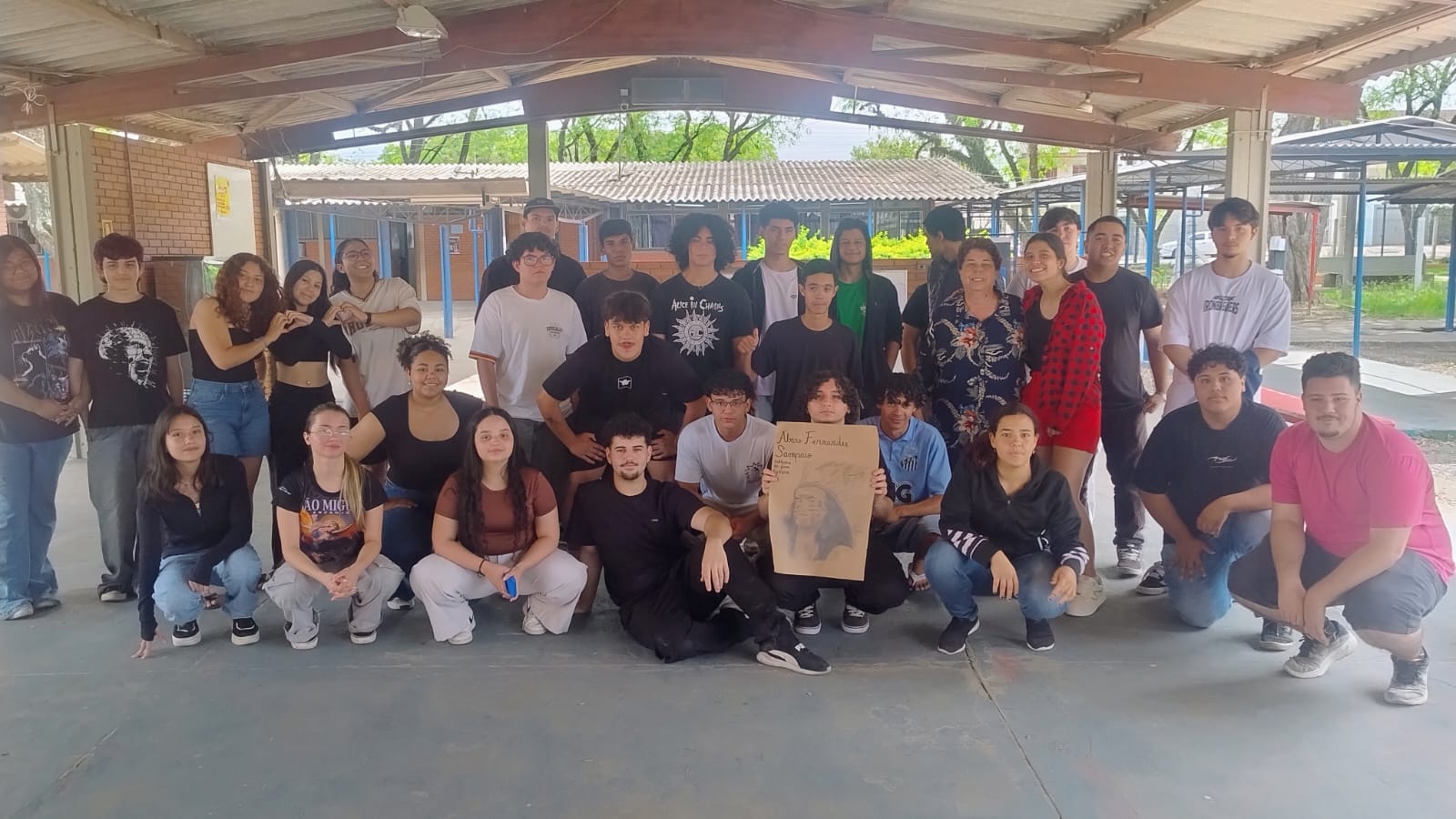 Capa de Povos originários os legítimos donos da terra