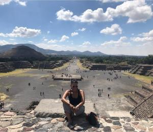 Na pirâmide da lua Yucatán.