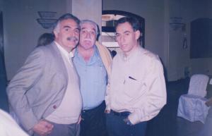 Irmão morava em Curitiba, vinha sempre pra São Paulo e essa foi uma das ocasiões que ele veio. 
Da esquerda para direita: Vito Mastrorosa (filho), Antonio Mastrorosa (irmão), José Dilmar Mastrorosa (filho).